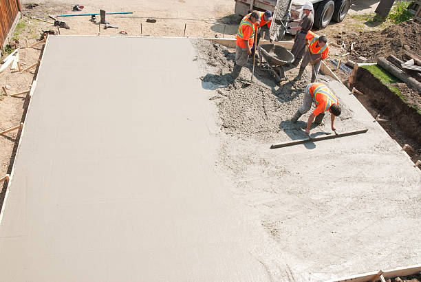 Best Concrete Retaining Walls in Gateway, AK